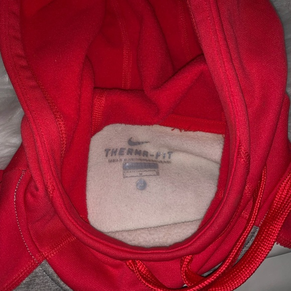 Nike two toned sweater for women - Picture 4 of 4